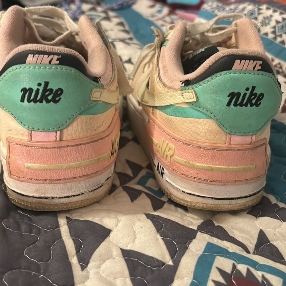 Air forces - Picture 2 of 5